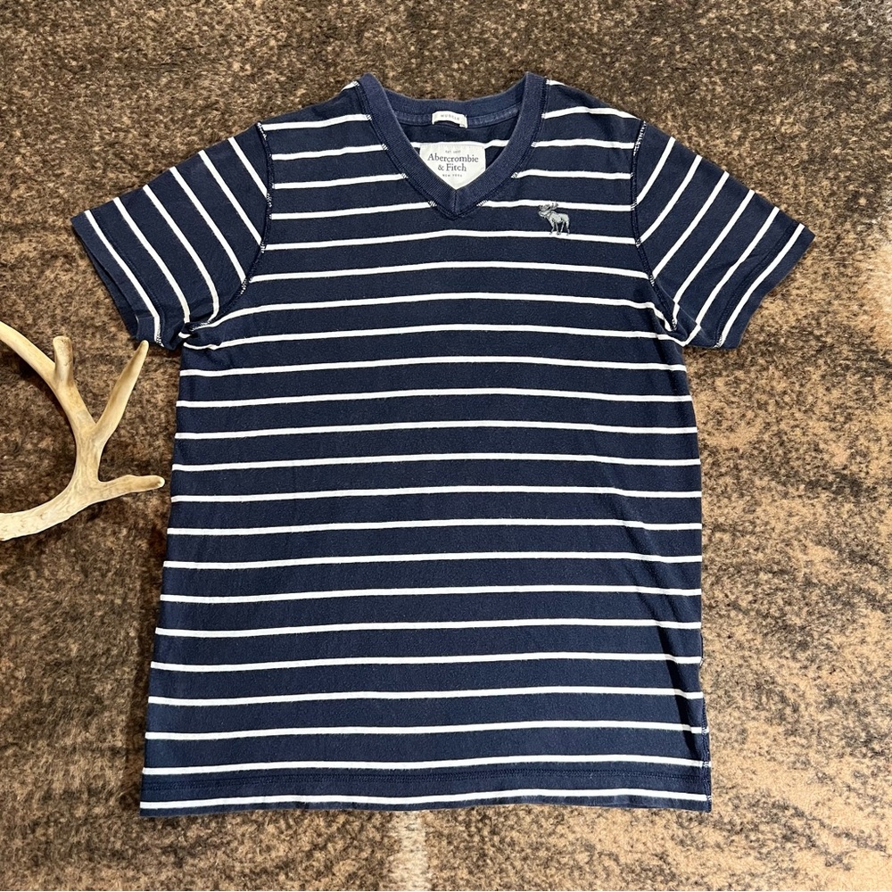Retro Vintage Abercrombie & Fitch Navy and White Striped Tee Men's